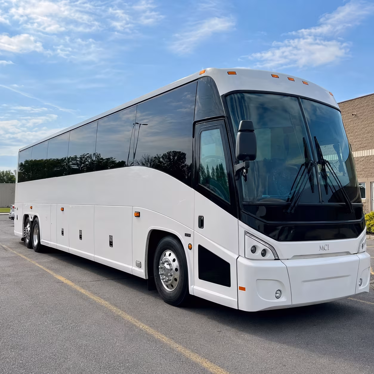 how the distance and duration of your trip affect charter bus rates